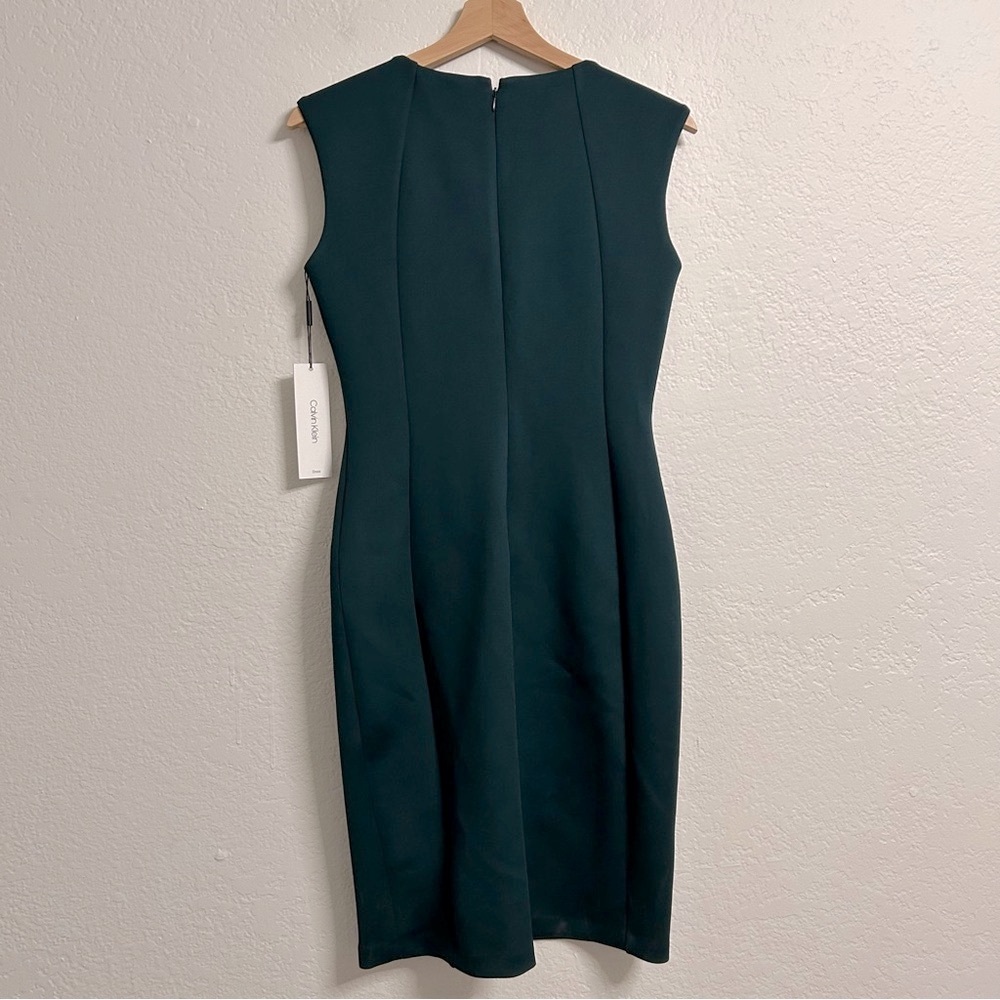 NWT Calvin Klein Forest Green Sleeveless Dress with Gold Chain, Size 4 - Picture 3 of 8